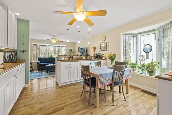 Rolling Meadows, IL 60008,2408 Sigwalt Street