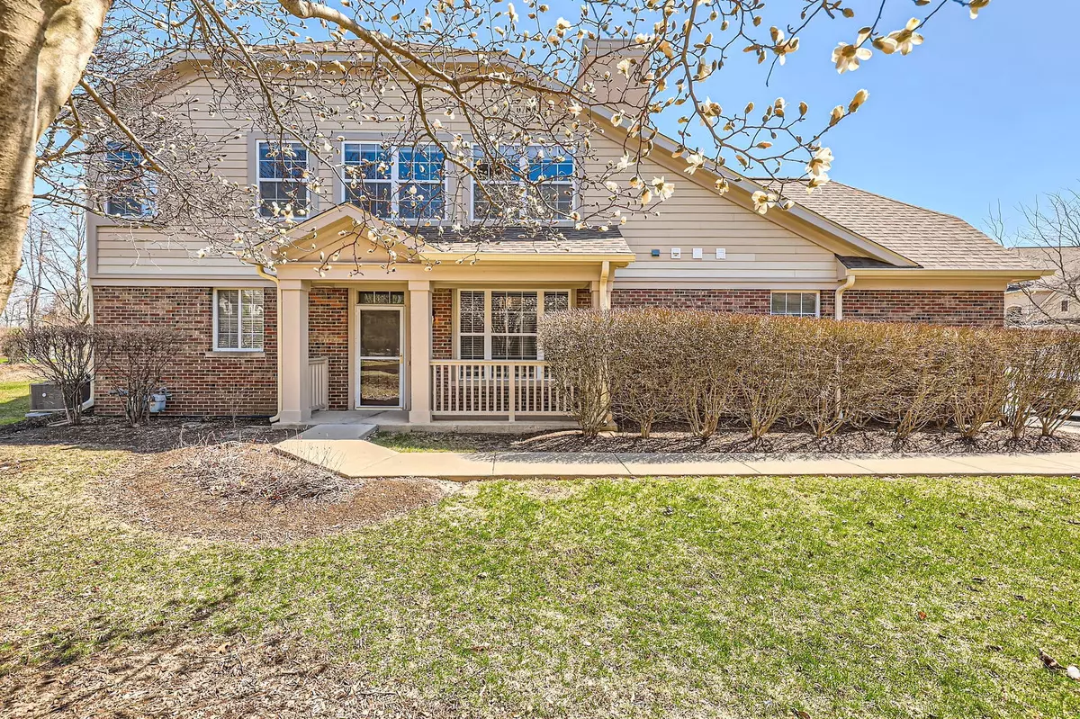 Vernon Hills, IL 60061,488 Harvey Lake Drive