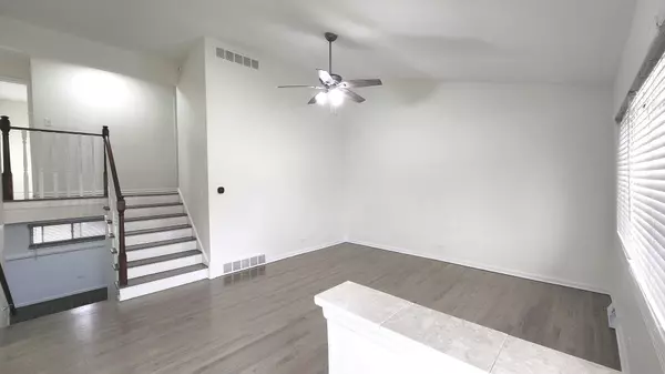 Niles, IL 60714,9030 N Clifton Avenue