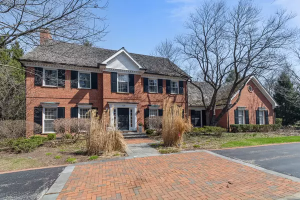 Lake Forest, IL 60045,720 Newcastle Drive