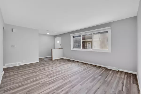 Glendale Heights, IL 60139,545 James Court #C