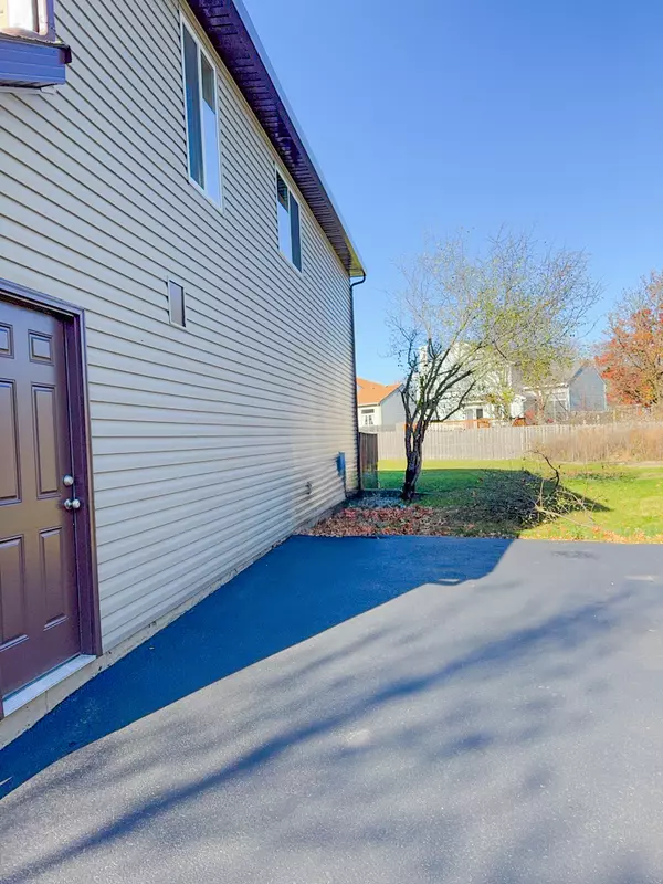 Lake In The Hills, IL 60156,Address not disclosed