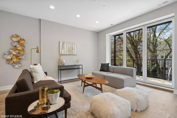 Chicago, IL 60657,3335-3341 N Sheffield Avenue