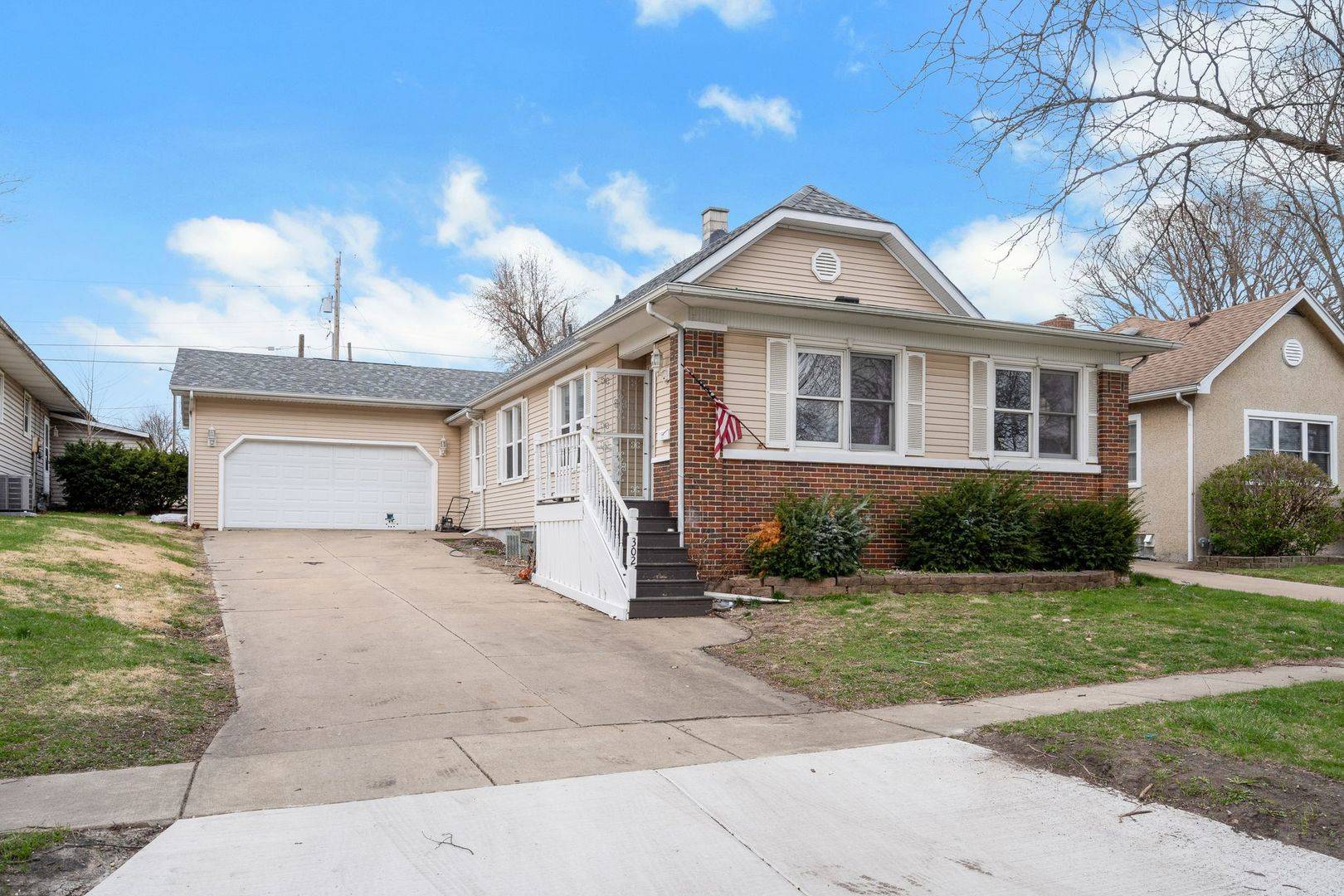 302 E Devlin Street,  Spring Valley,  IL 61362