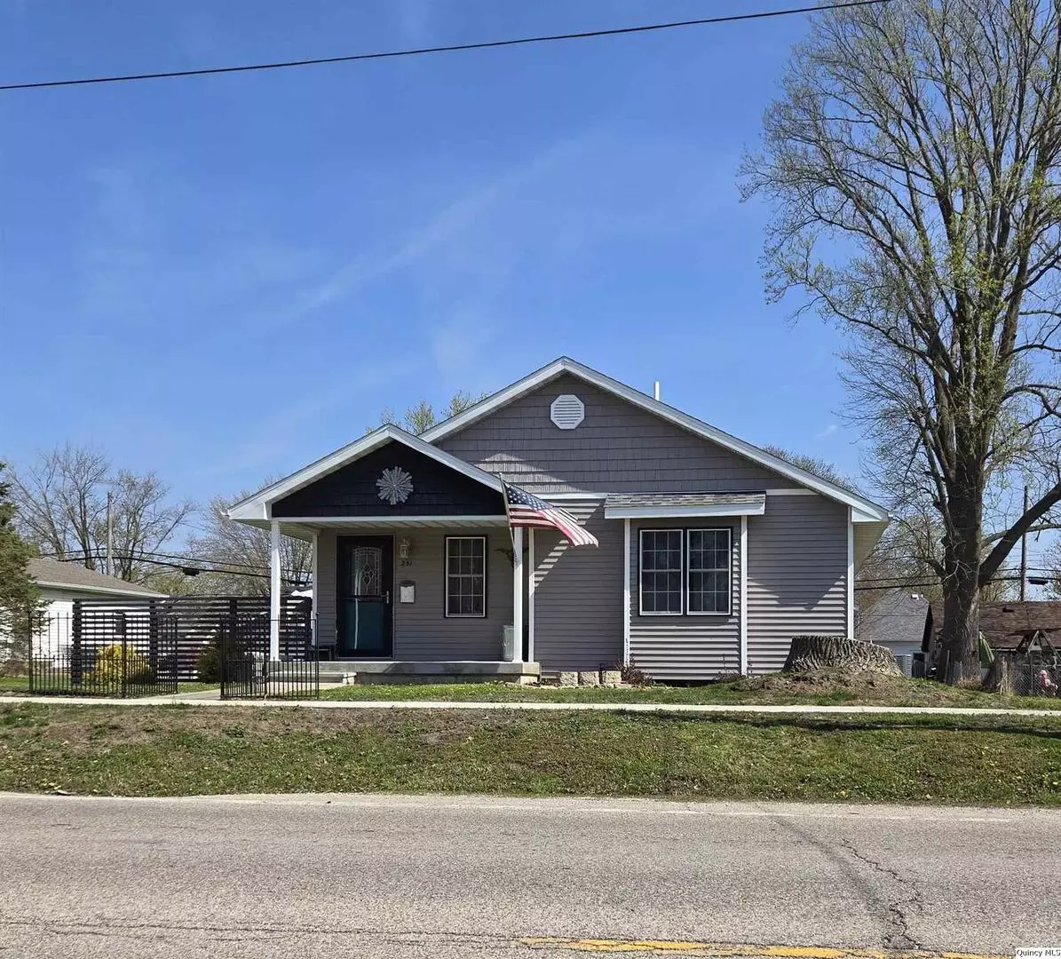 Mt. Sterling, IL 62353,231 W Main
