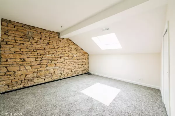 Lemont, IL 60439,400 Mccarthy Road #421