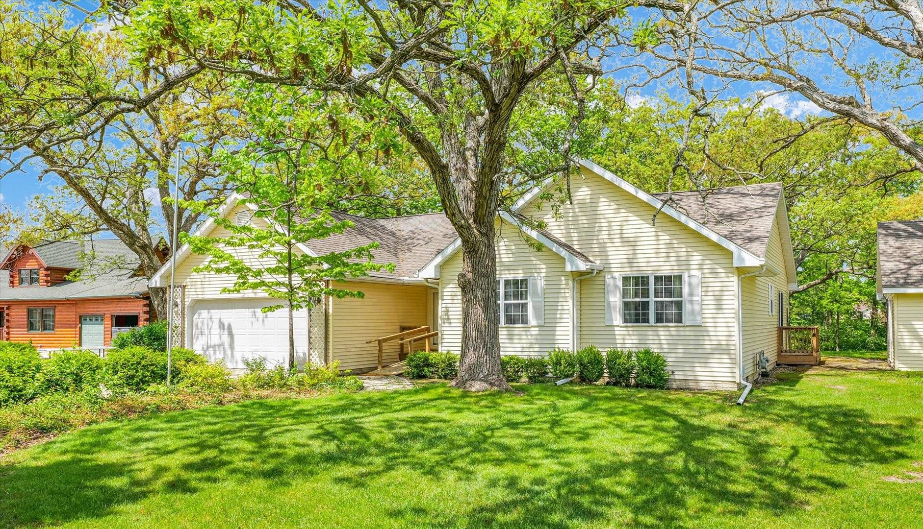 Loda, IL 60948,106 Chickasaw Lane
