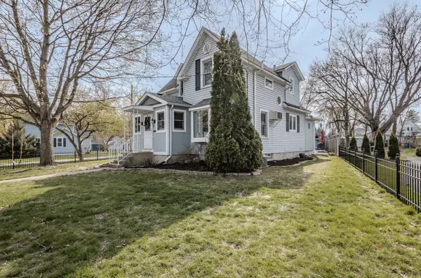 Batavia, IL 60510,503 N VAN BUREN Street