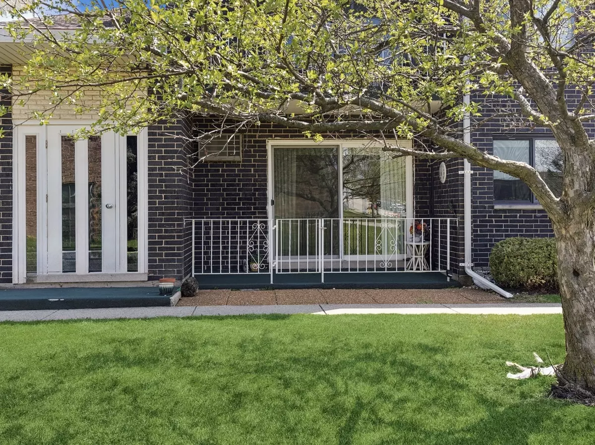 Orland Park, IL 60462,9940 W 153rd Street #1B