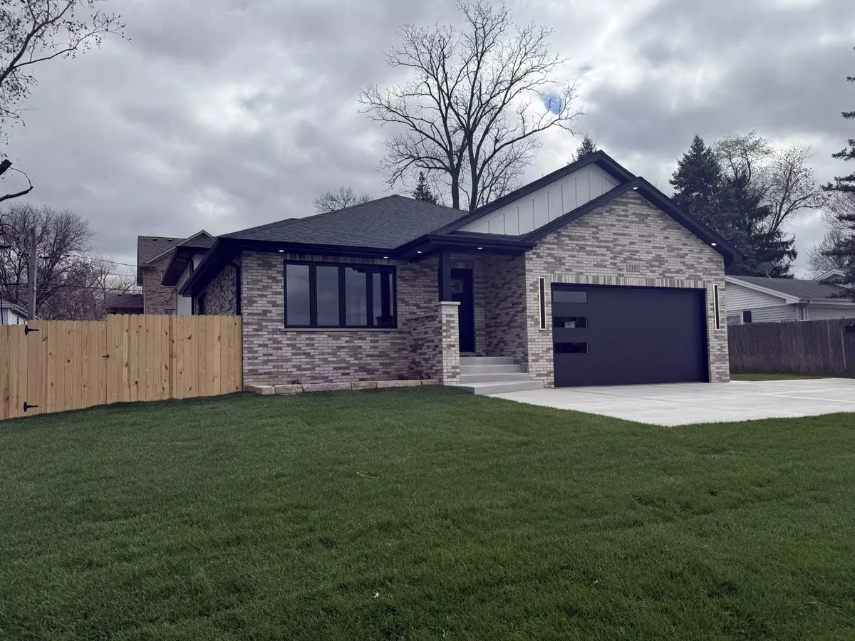 Palos Heights, IL 60463,7327 W College Drive