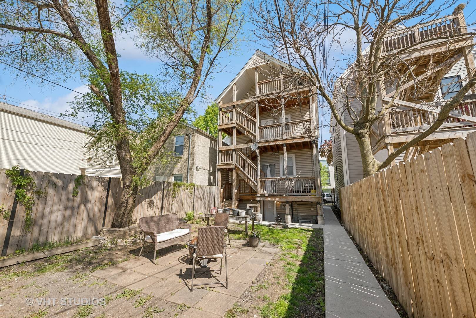 Chicago, IL 60647,2515 W CORTLAND Avenue
