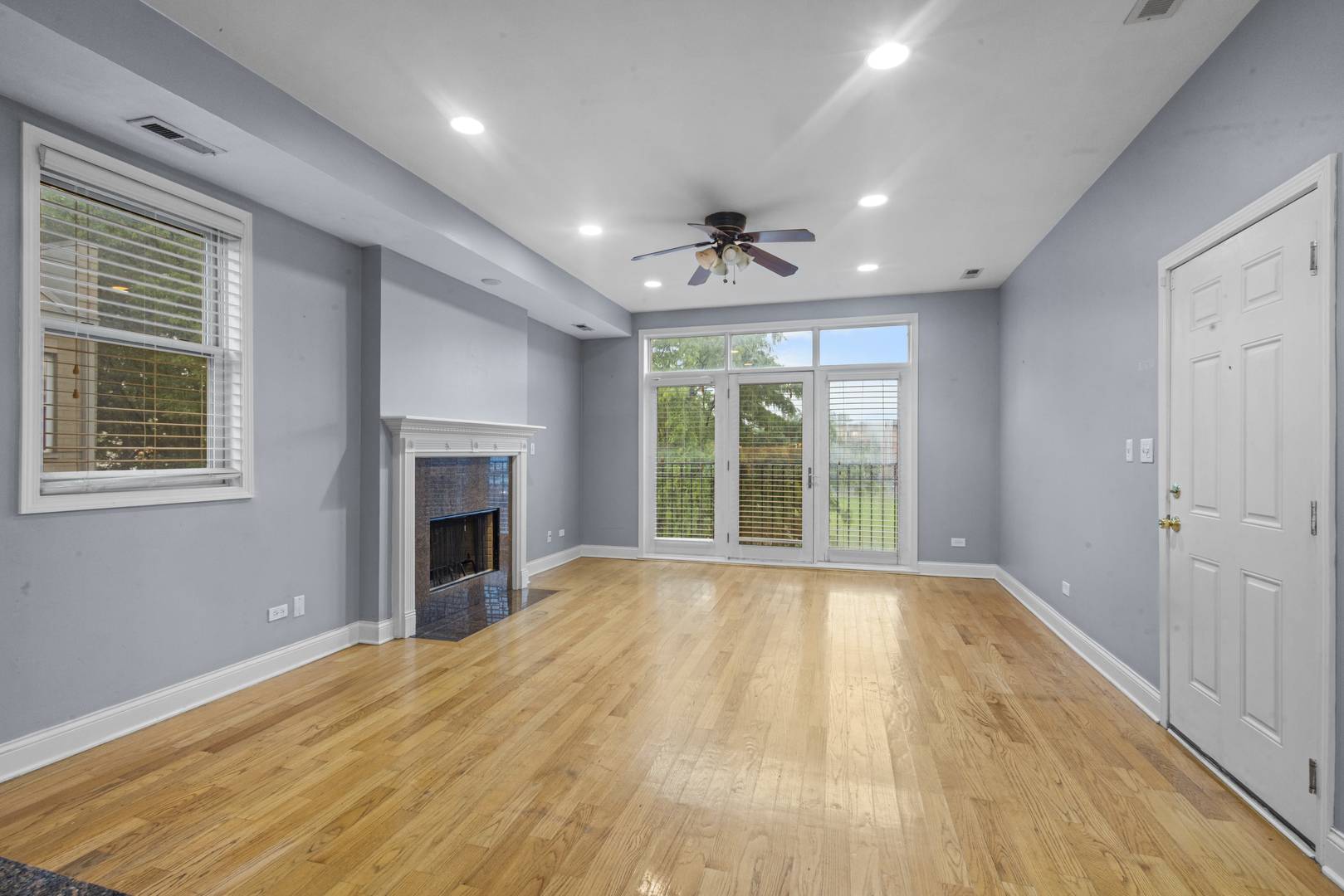 Chicago, IL 60653,4532 S Indiana Avenue #2N