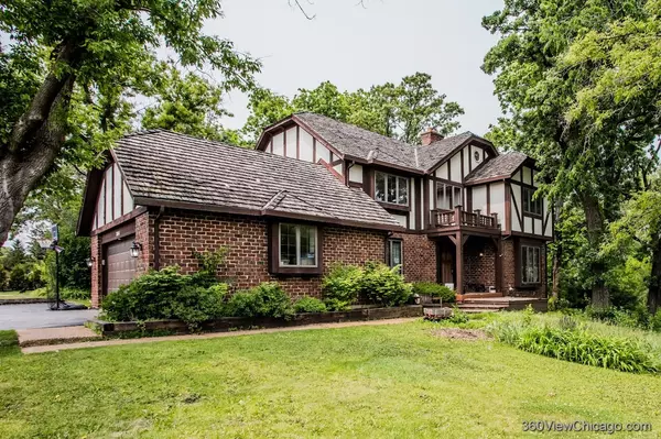 Oak Brook, IL 60523,304 Polo Lane