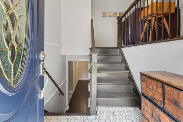 Champaign, IL 61821,1407 Centennial Drive