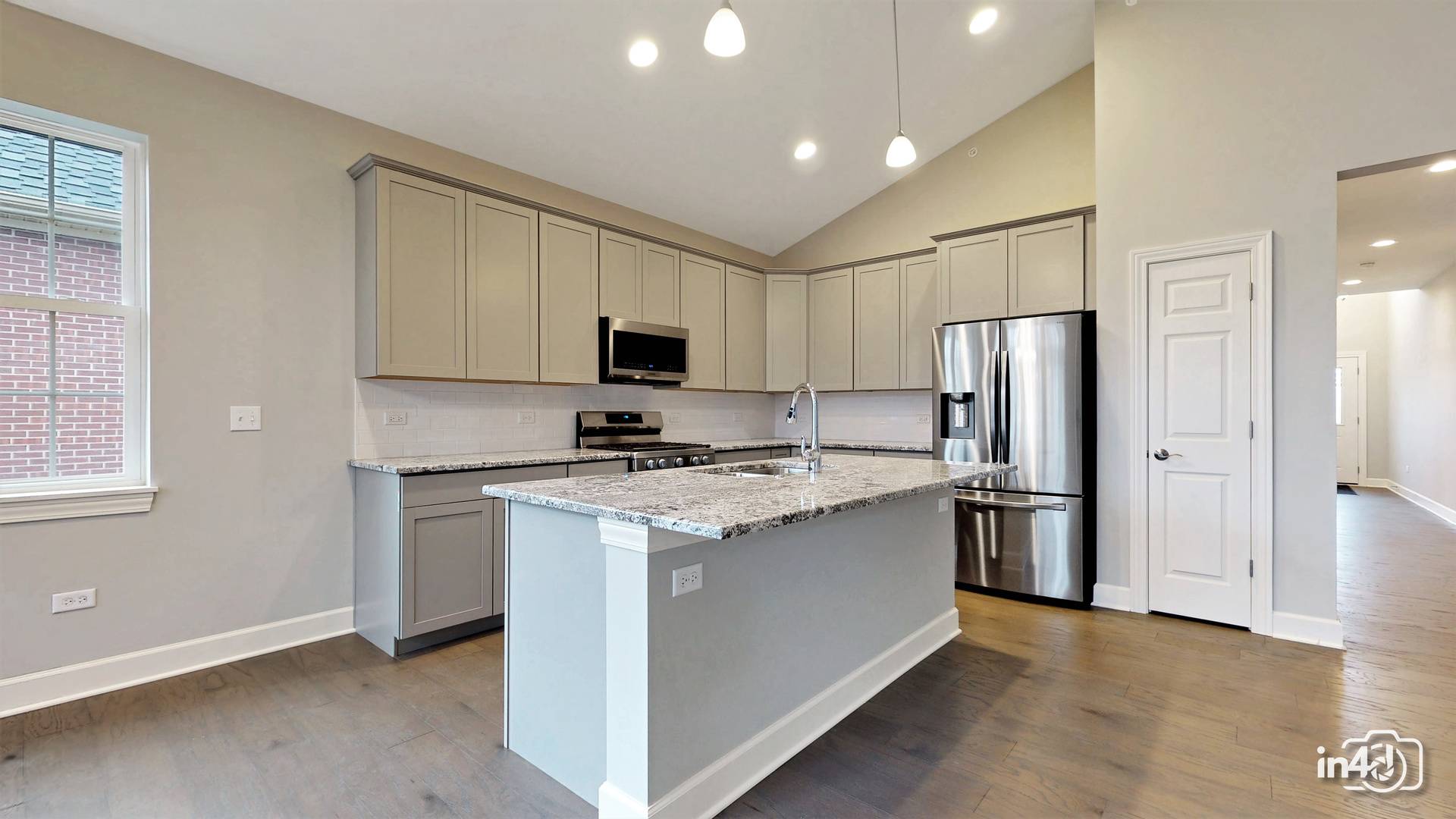 Barrington, IL 60010,1431 Somerset Place