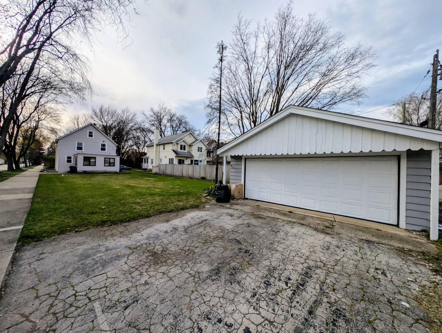 Morton Grove, IL 60053,8627 School Street