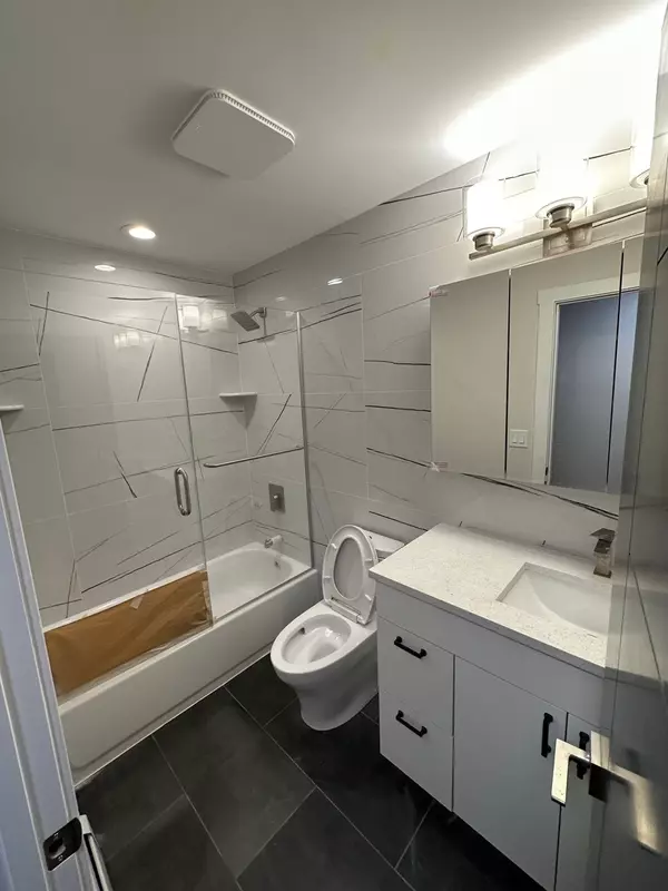 Woodridge, IL 60517,2520 WATERBURY Drive