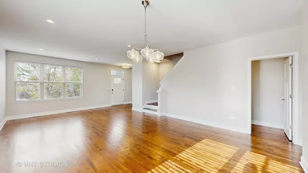 Chicago, IL 60632,3642 W 51st Street