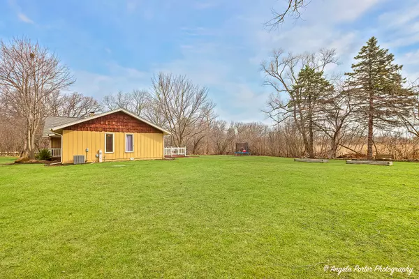 Wadsworth, IL 60083,38711 N Woodland Avenue