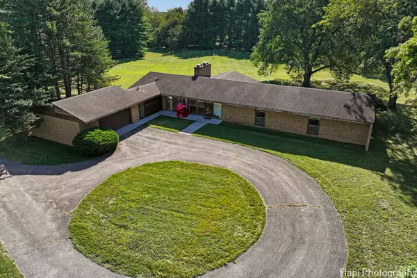 Barrington Hills, IL 60010,80 Meadow Hill Road