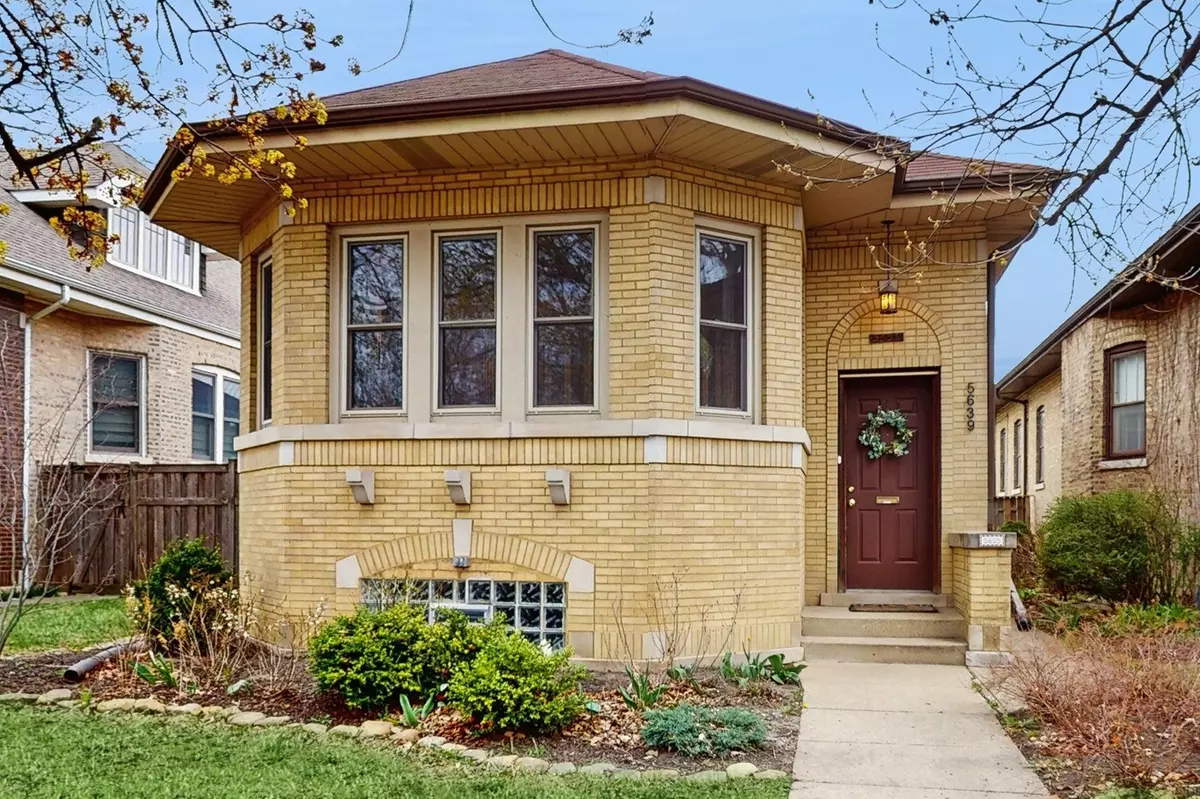 Chicago, IL 60659,5639 N Virginia Avenue