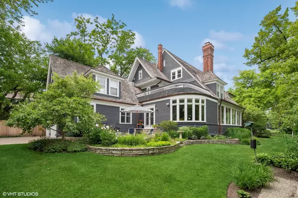 Winnetka, IL 60093,644 Oak Street