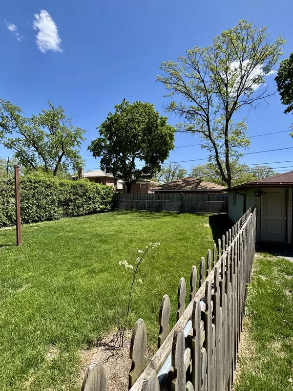 Glenview, IL 60025,1237 Heatherfield Lane