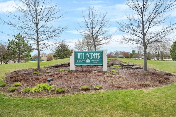 Morris, IL 60450,5255 Crescent Green Court