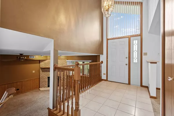Orland Park, IL 60467,17740 New Hampshire Court