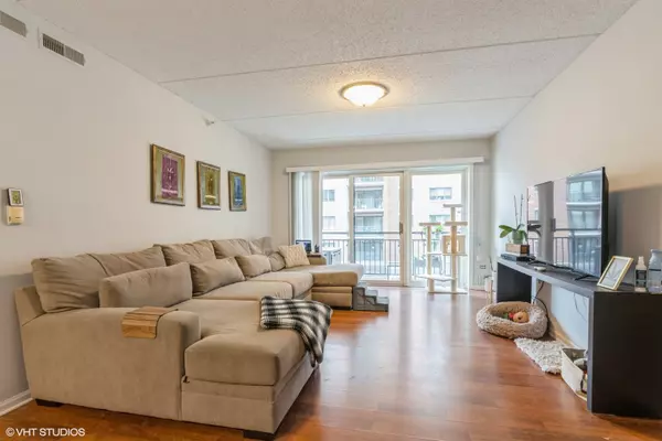 Des Plaines, IL 60016,770 Pearson Street #302