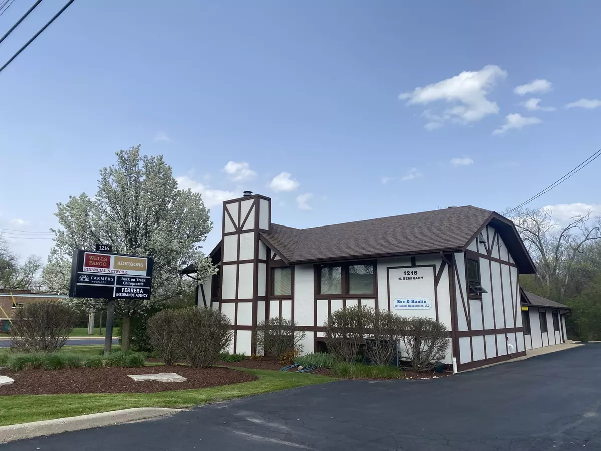 Woodstock, IL 60098,1216 N Seminary Avenue