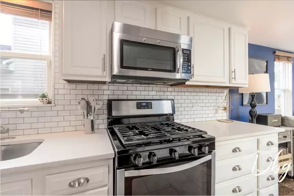 Round Lake Beach, IL 60073,319 E SHOREWOOD Drive
