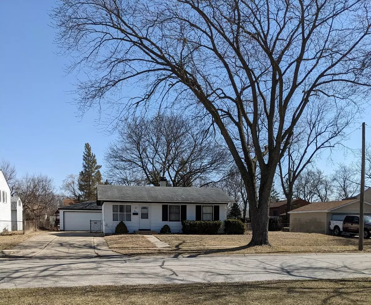 Hanover Park, IL 60133,6831 Catalpa Street