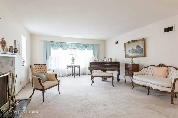 River Forest, IL 60305,1439 William Street