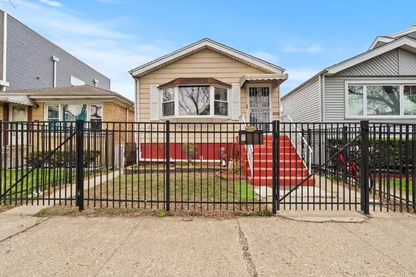 4624 W Patterson Avenue, Chicago, IL 60641