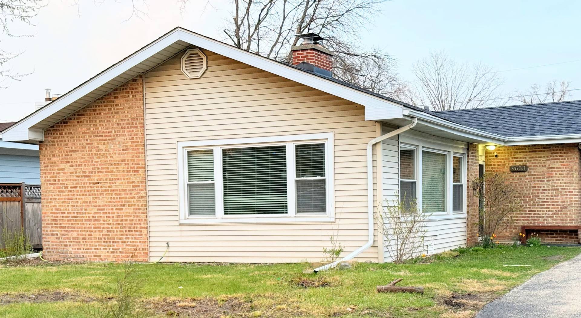 9633 Karlov Avenue, Skokie, IL 60076