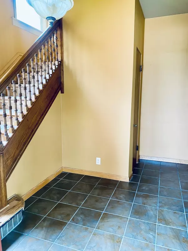 Rochelle, IL 61068,522 S 3rd Street
