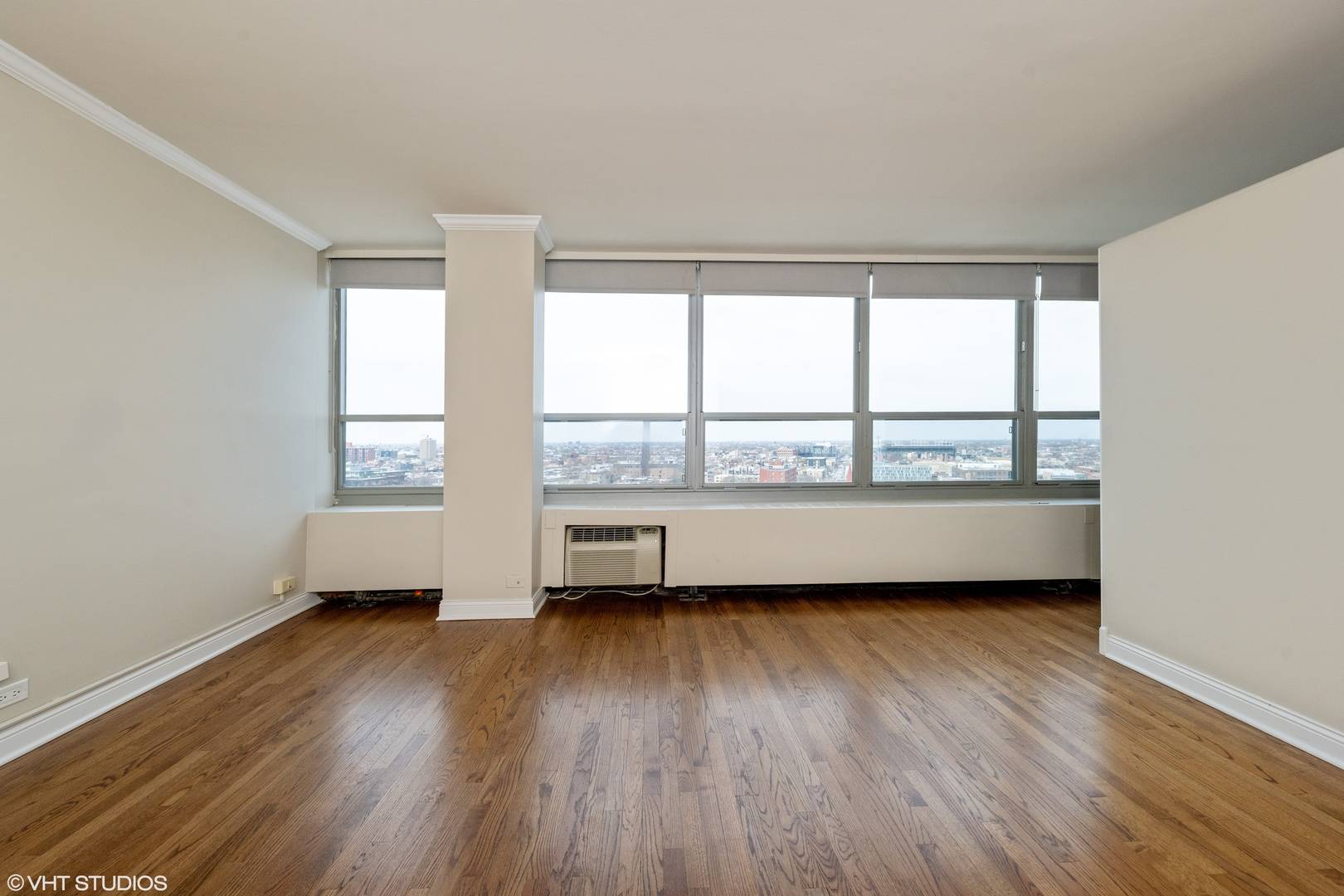 Chicago, IL 60657,3550 N Lake Shore Drive #1614