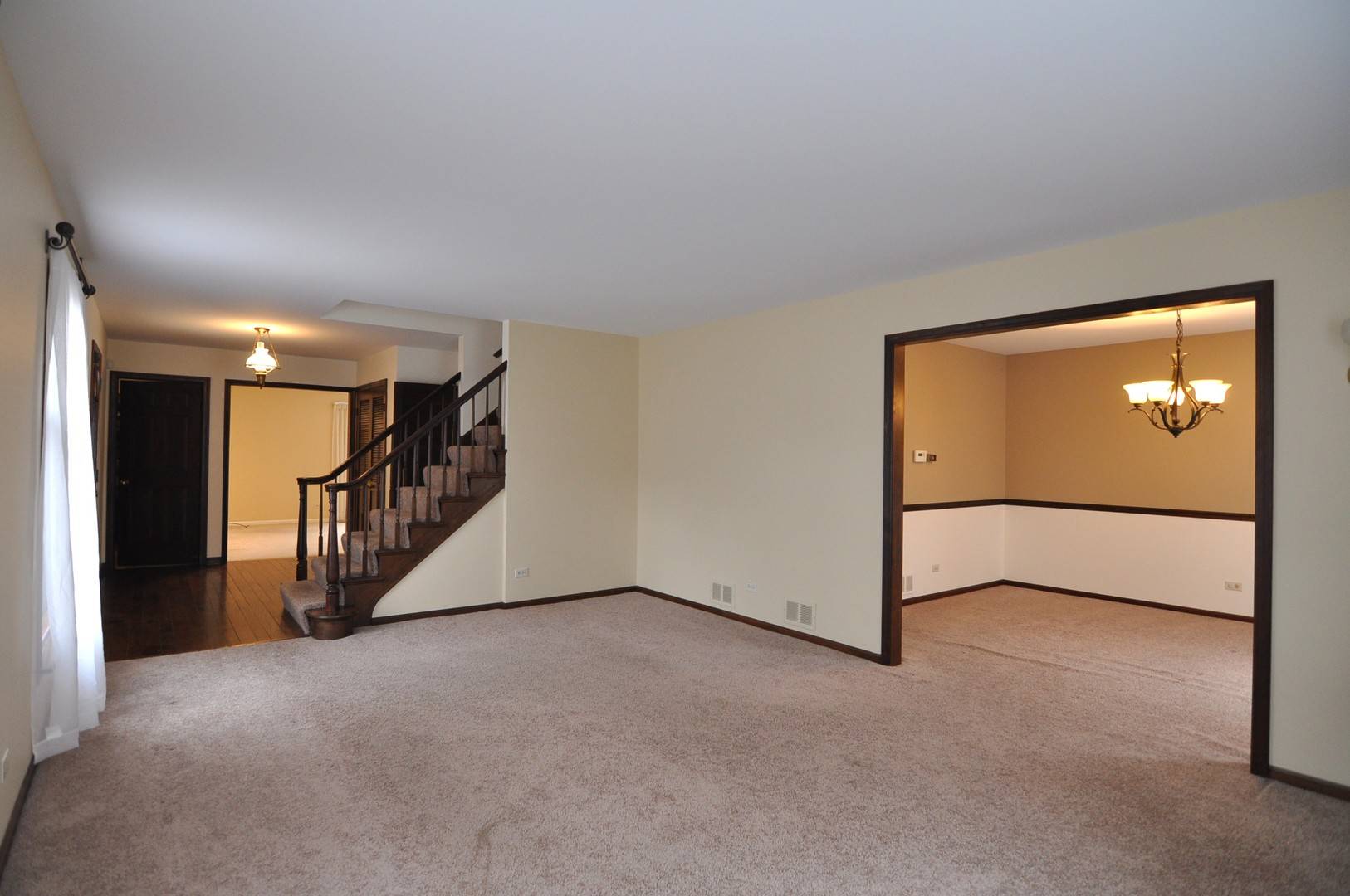 Naperville, IL 60563,37 Pottowattomie Court