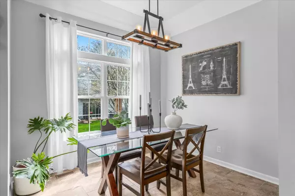 North Aurora, IL 60542,229 Kathryn Lane