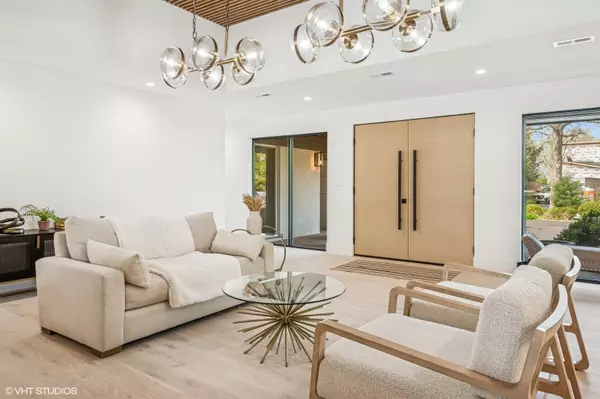 Northbrook, IL 60062,3456 Whirlaway Drive