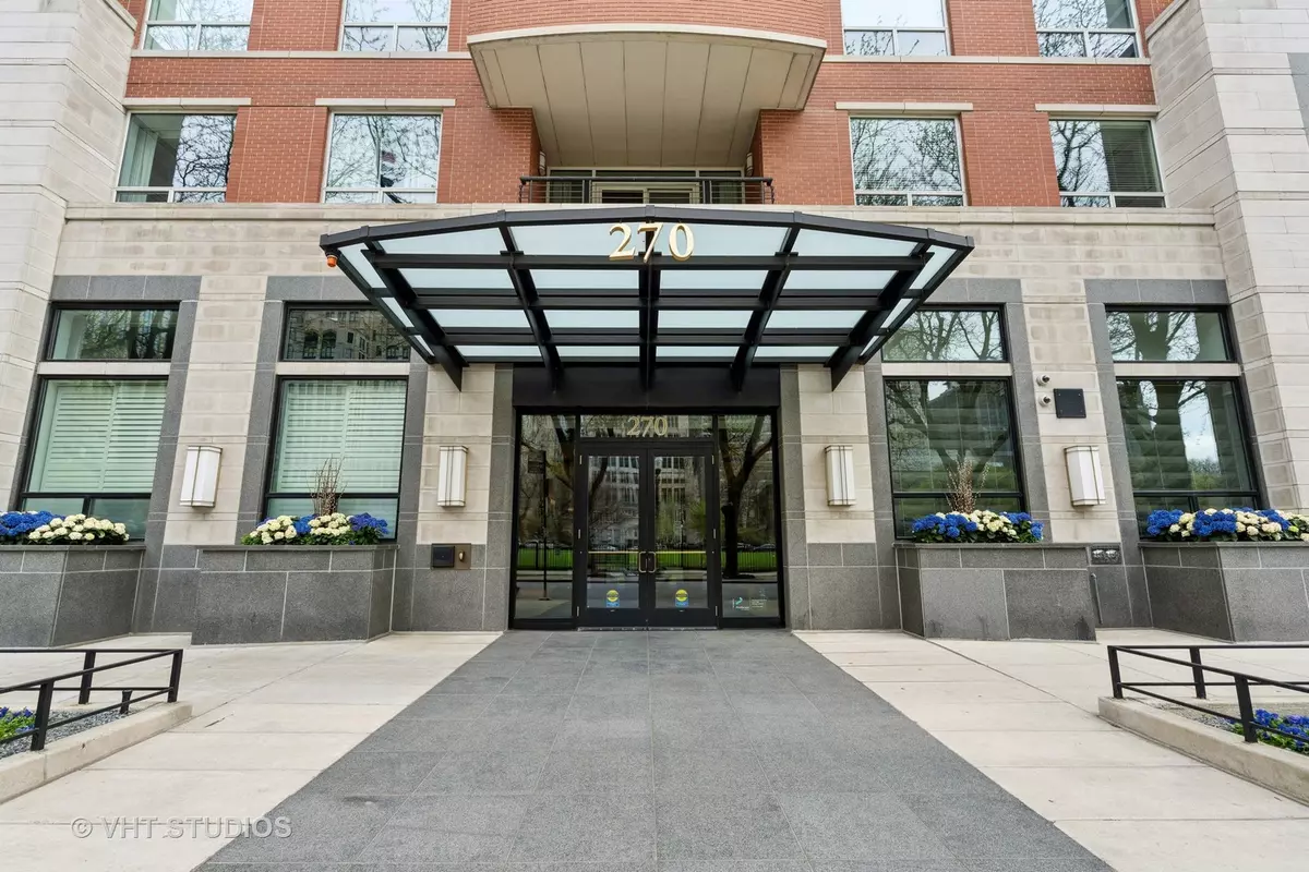 Chicago, IL 60611,270 E PEARSON Street #1502