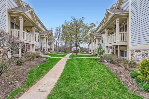 Grayslake, IL 60030,18606 W Sterling Court #0