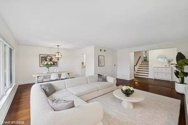 Park Ridge, IL 60068,1141 N Knight Avenue