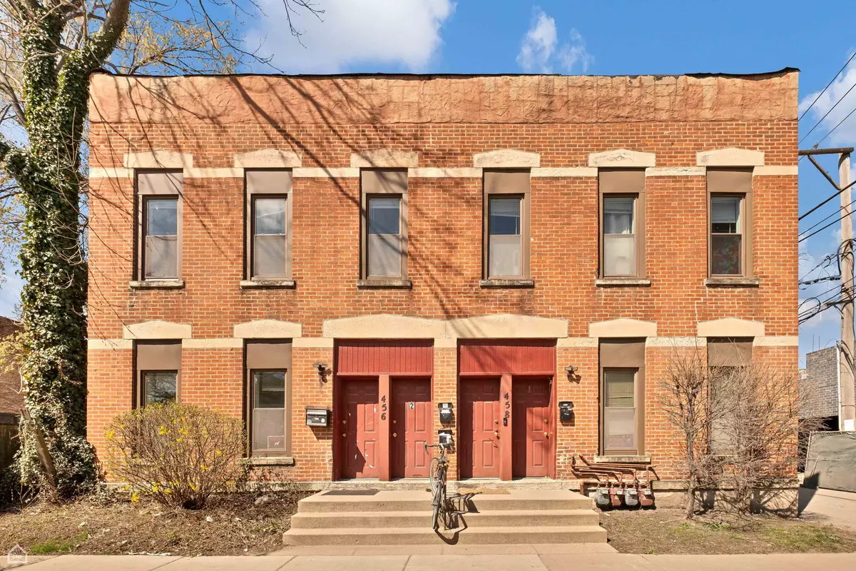 Chicago, IL 60622,458 N PAULINA Street
