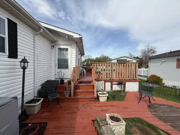 Matteson, IL 60443,70 Begonia Drive