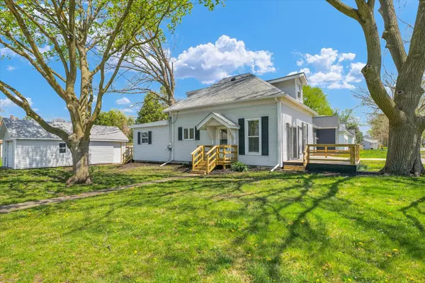 St. Joseph, IL 61873,308 S 6th Street