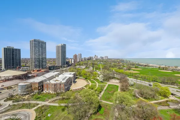 Chicago, IL 60610,1555 N Dearborn Parkway #20D