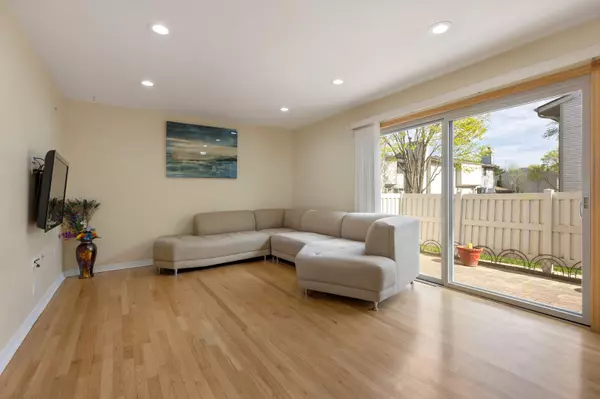 Schaumburg, IL 60173,515 Verde Drive