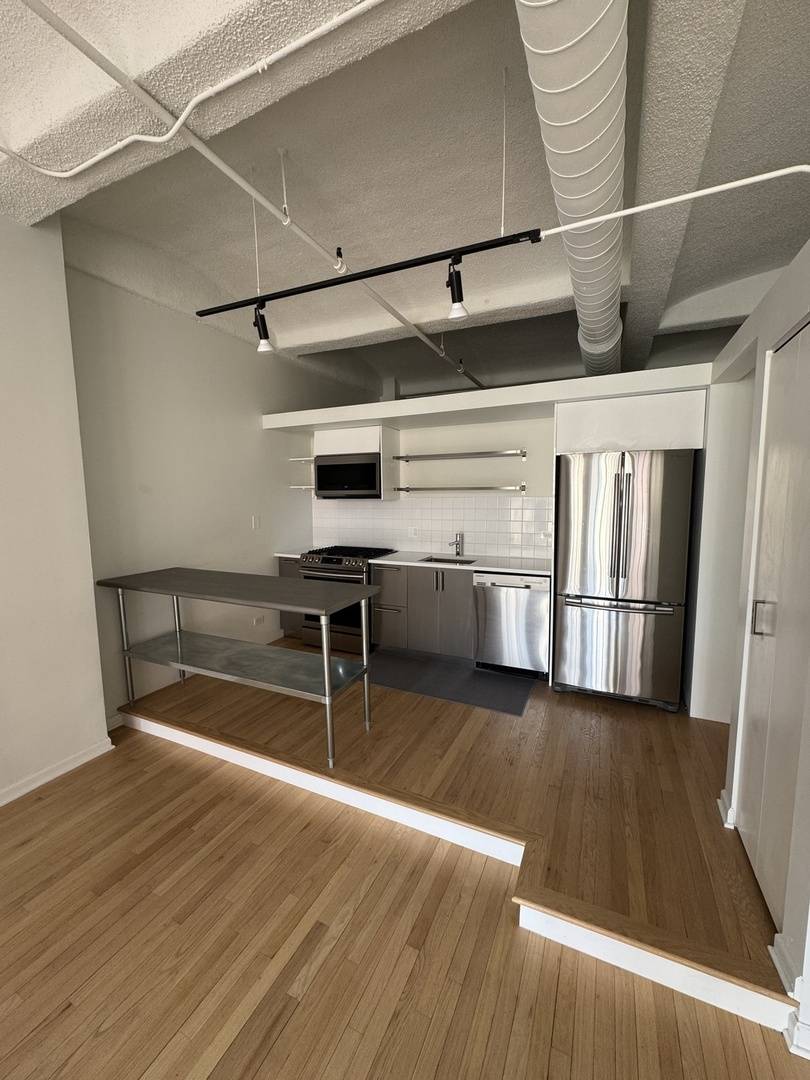 Chicago, IL 60605,633 S Plymouth Court #508